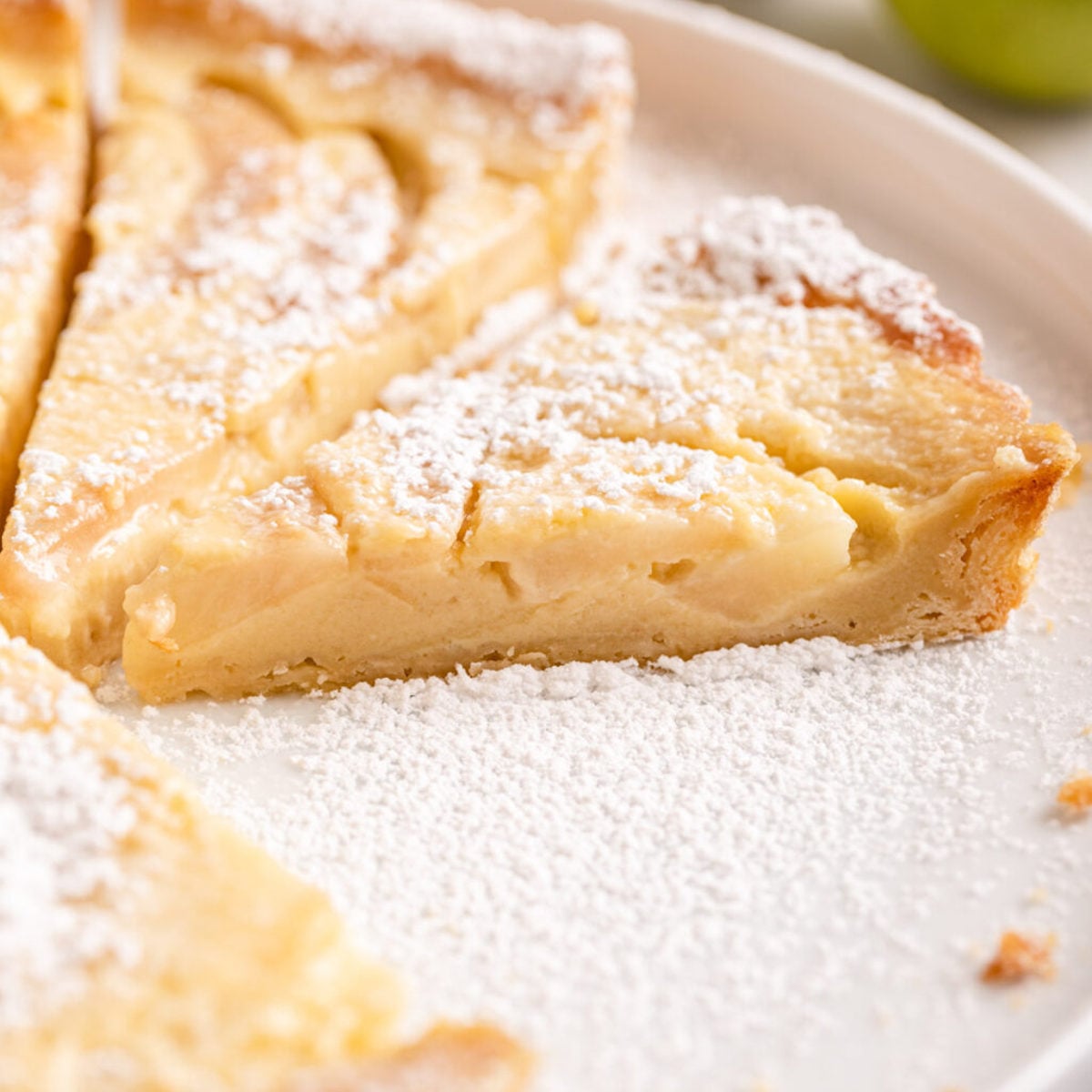 Bake the Perfect Pear Custard: Silky Filling & Crisp Crust Secrets